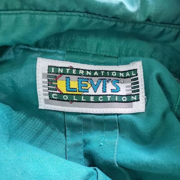 International Levi's Collection - Vintage Green Button Up - Used, Please Read!! - Picture 3 of 9